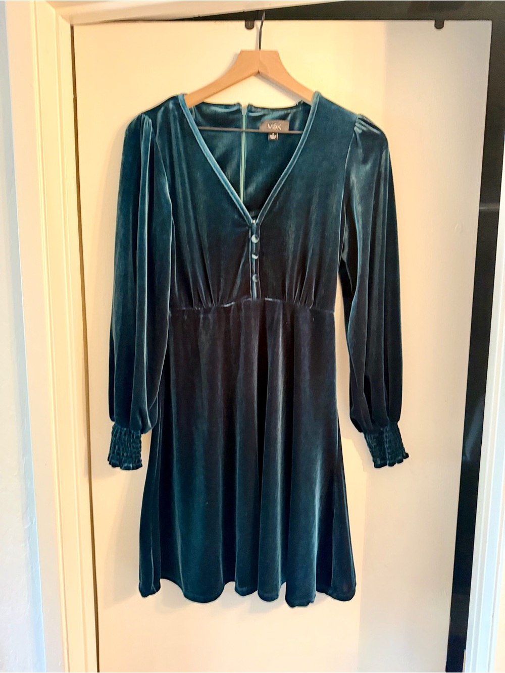MSK Teal Velvet Long-Sleeve V-Neck Dress